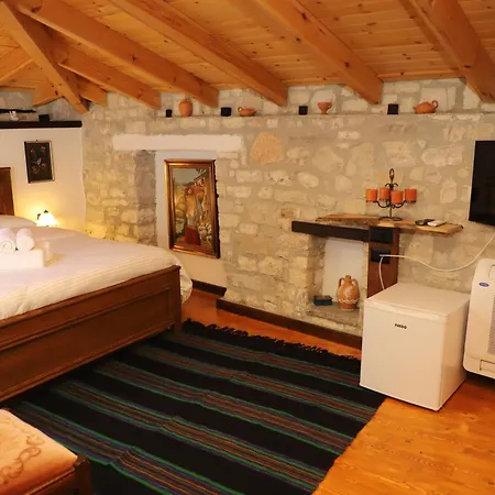 Art Castle 4* Berat