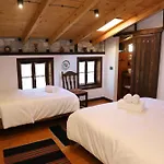 فندق Art Castle بيرات