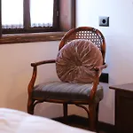 فندق Art Castle 4*